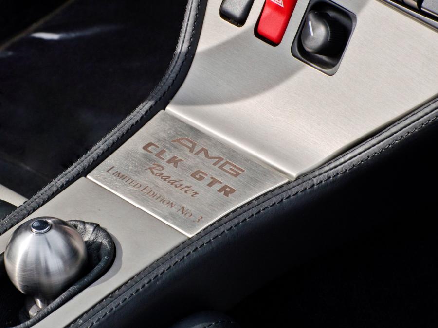  Mercedes-Benz CLK GTR AMG Roadster 2002 года  (фото 21 из 21)